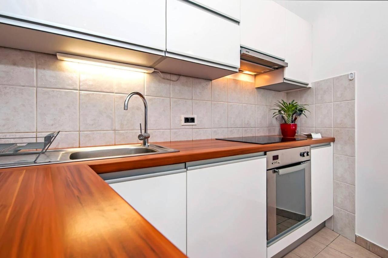 View Apartment *